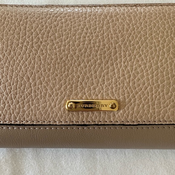 Burberry Wallet - Picture 2 of 8